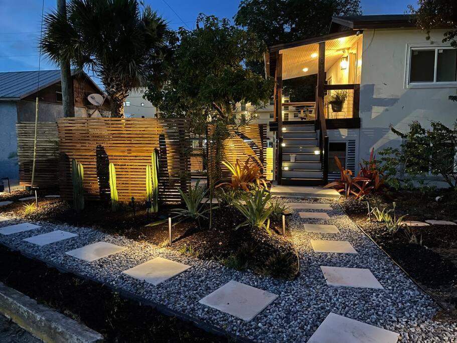Shares View Luxury Apt Rockledge Exterior foto